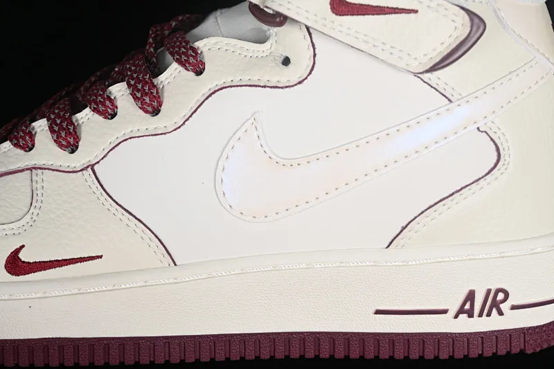 All categories Nk Air Force 1 Air Force series Nk Air Force 1 Mid Air Force mid-top Nk Air Force 1'07 Mid burgundy pearlescent small hook Air Force One mid-top casual sneakers SG2356-803